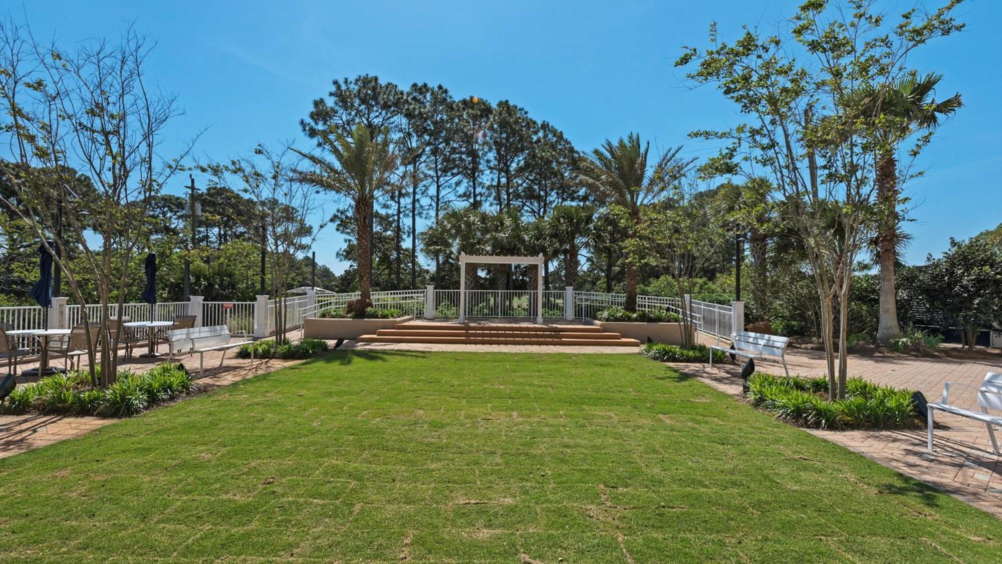 Laketown Wharf 613! Ocean View, 1 Bd, 2 Bath, And Amazing Amenities! Villa Panama City Beach Exterior photo